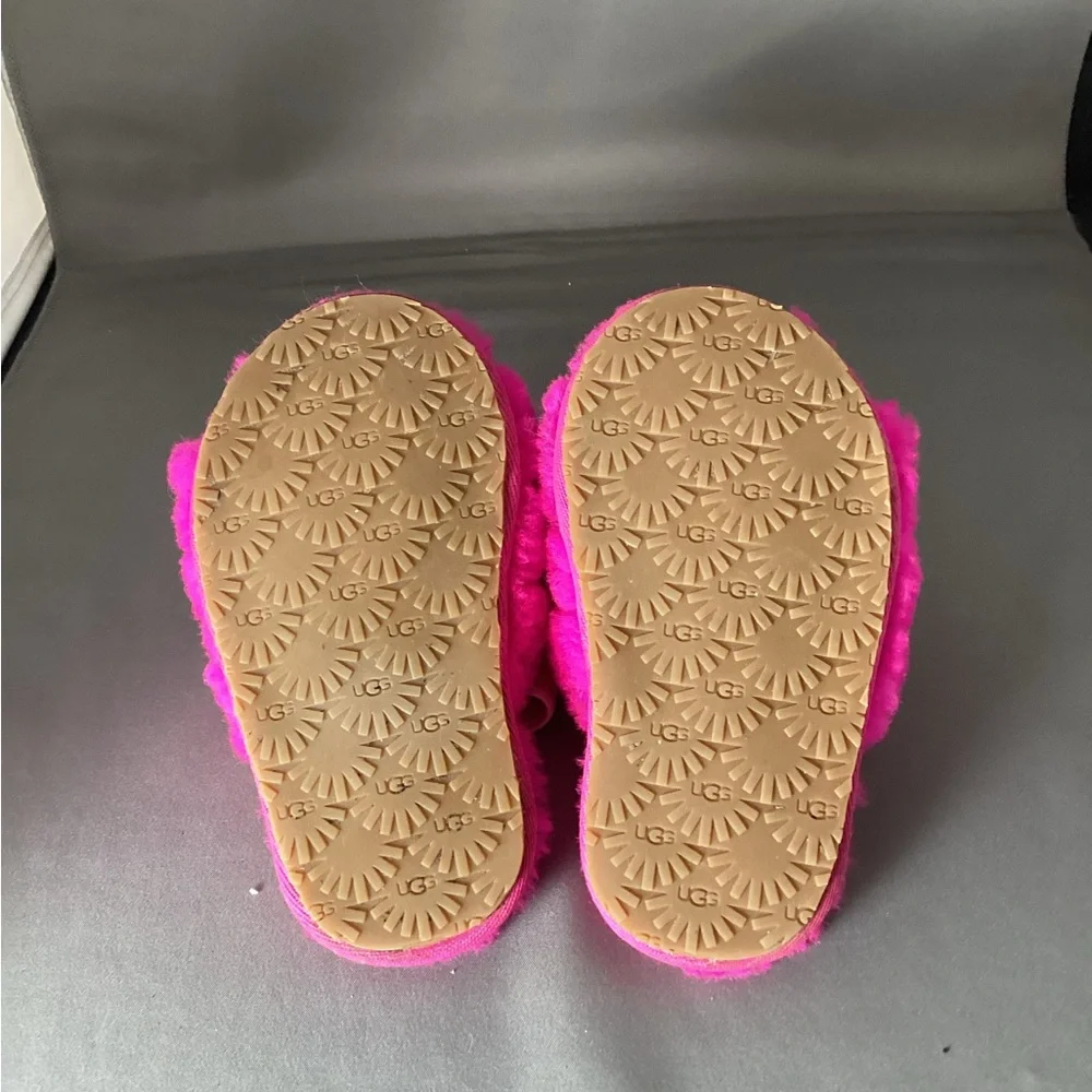 Ugg Fluff Yeah slides shoe